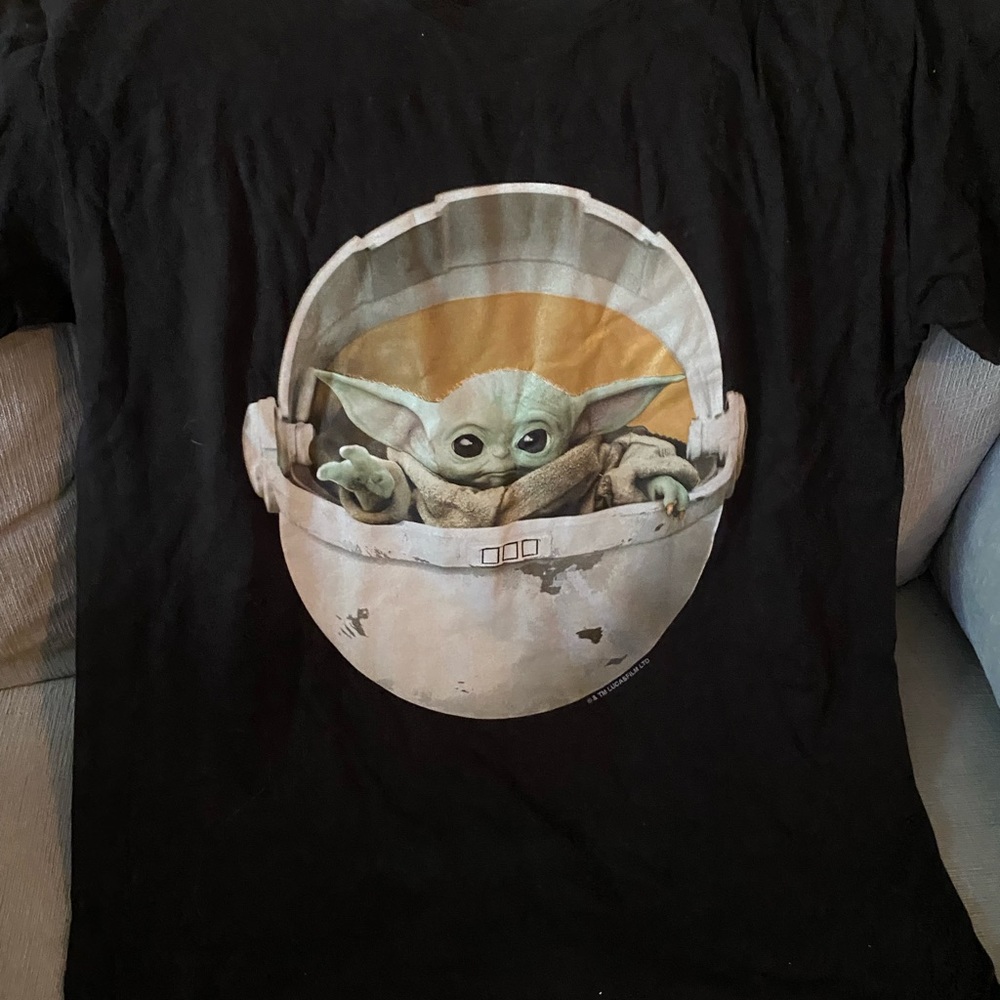 NWT Baby Yoda tshirt size adult L